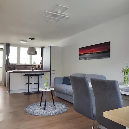 Apartment 100m Zum Ulmer Muenster: 57m² An Der Blau *
